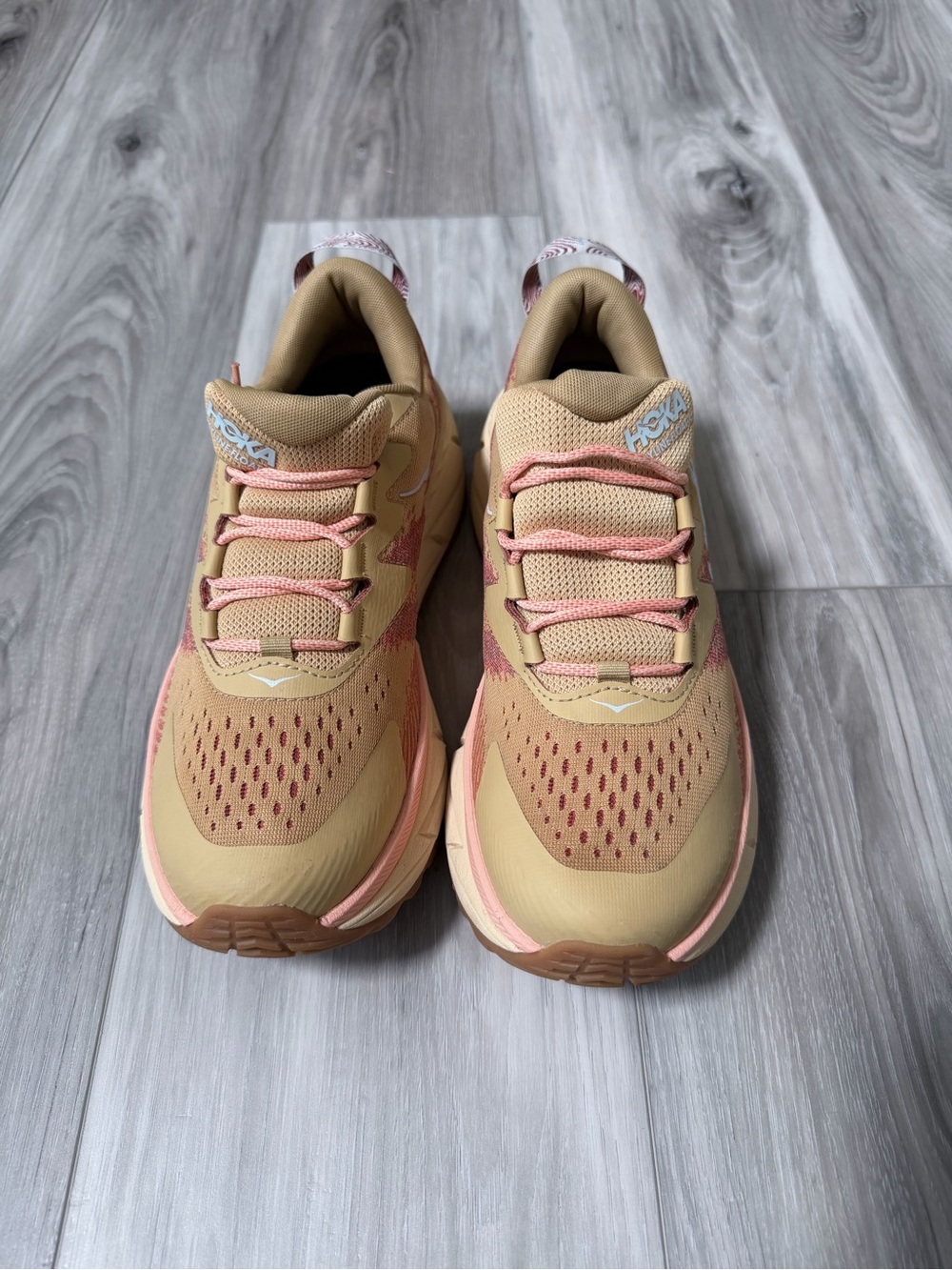 HOKA Skyline-Float X Women’s Size 9 Tan Pink Trail Hiking Shoes Vibram - Picture 2 of 12
